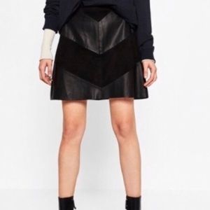 Zara black pattern zip up skirt